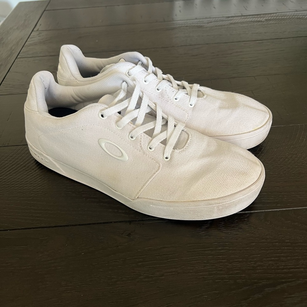 Oakley White Men's Sneakers